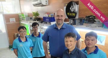 Kỹ sư KEB Việt Nam cùng chuyên gia KEB
